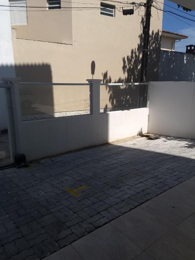 Apto 2 QTOs com Suíte próximo a Praia e Centrinho Florianópolis Exterior foto