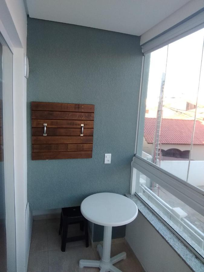 Apto 2 QTOs com Suíte próximo a Praia e Centrinho Florianópolis Exterior foto