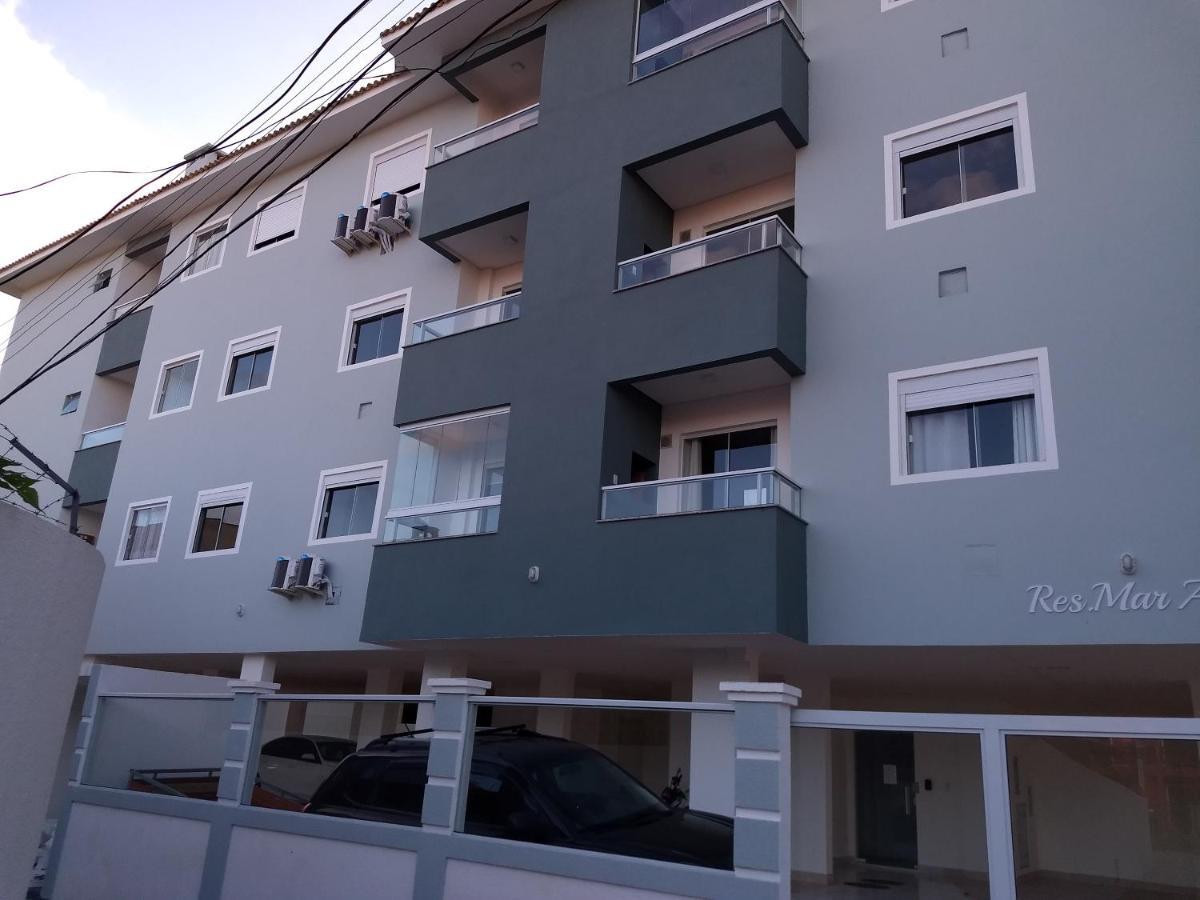 Apto 2 QTOs com Suíte próximo a Praia e Centrinho Florianópolis Exterior foto